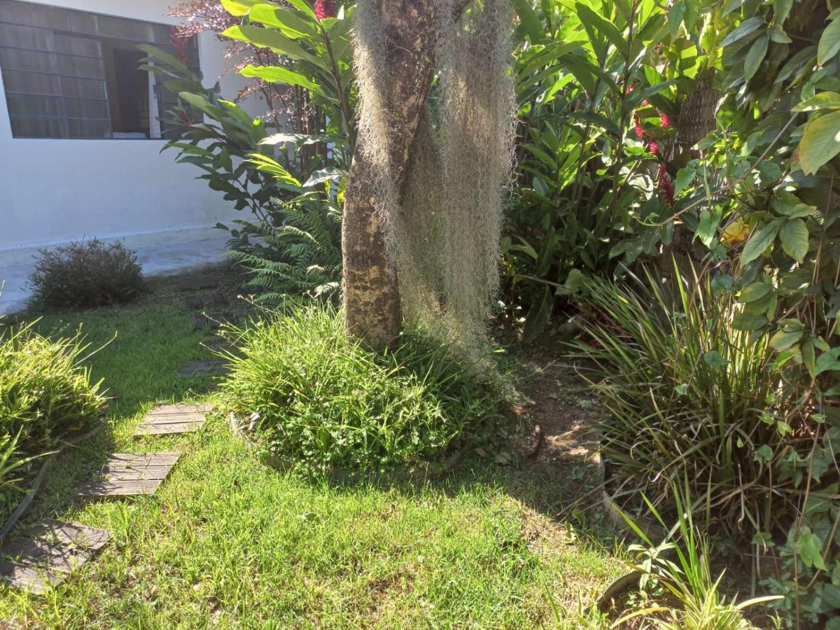 Edícula Simples, Prático E Ideal Pensión Ilhabela